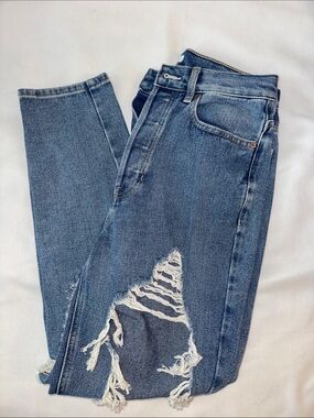 PacSun High-Rise Distressed Blue Denim Jeans